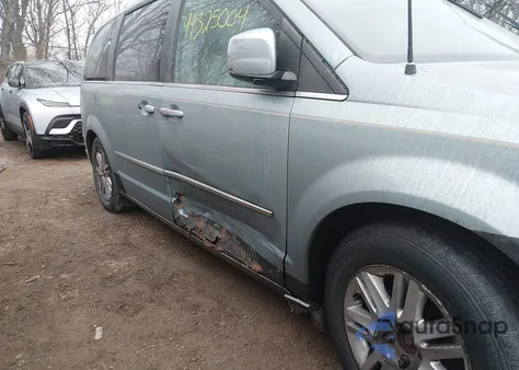 2008 Chrysler Town & Country Limited из США, поврежденный, VIN 2A8HR64X88R644701